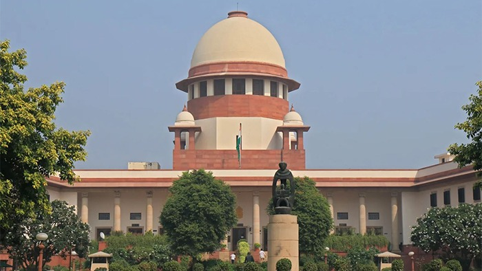 सीवर सफाई में मौतों पर सुप्रीम कोर्ट सख्त, गुजरात समेत 5 राज्यों के मुख्य सचिवों को कारण बताओ नोटिस