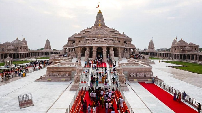 राम मंदिर दान विवाद: सुप्रीम कोर्ट सुनवाई को तैयार, CJI ने तीन जजों की विशेष पीठ गठित की