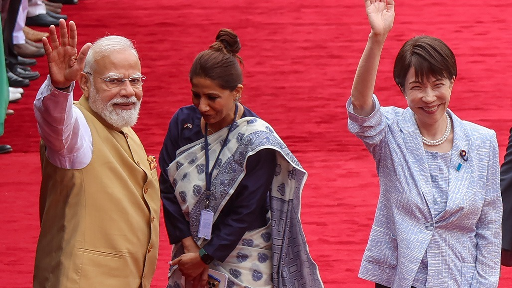 નવી દિલ્હી: ભારત-જાપાન સંબંધોને નવી દિશા, પીએમ મોદીએ જાપાનના વડાપ્રધાનનું ઉષ્માભર્યું સ્વાગત કર્યું